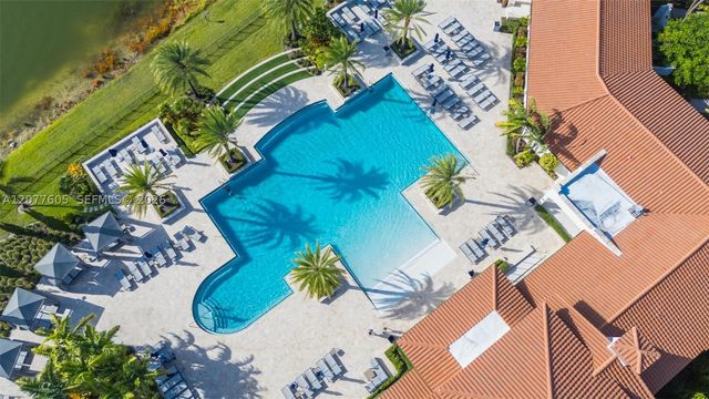 12570 N Parkland Bay Trl, Parkland, FL 33076