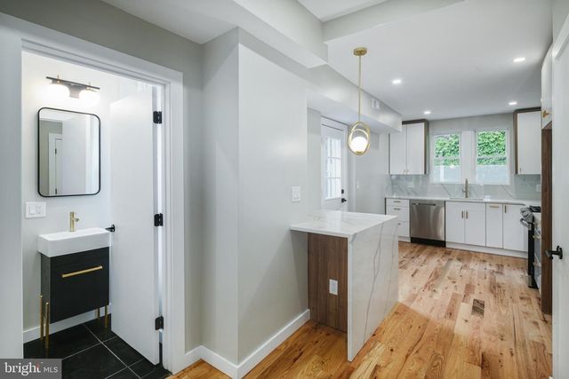 1129 S 12TH ST, Philadelphia, PA 19147