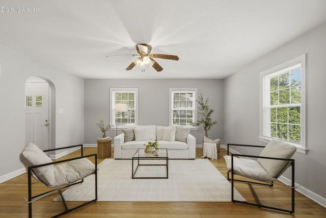 4640 N Woodruff AVENUE, Whitefish Bay, WI 53211