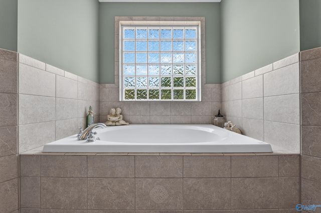 120 Ada Drive, Owens Cross Roads, AL 35763