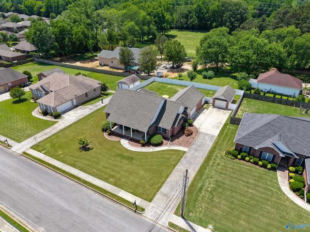 120 Ada Drive, Owens Cross Roads, AL 35763