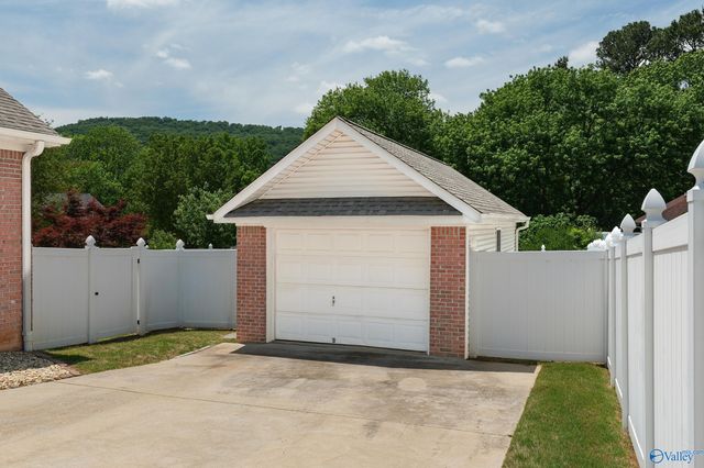 120 Ada Drive, Owens Cross Roads, AL 35763