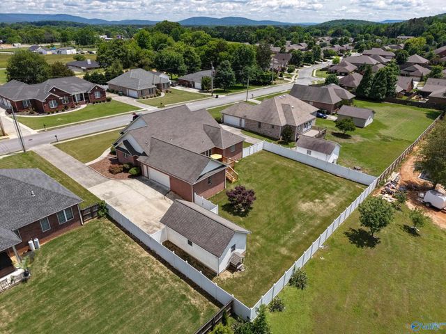 120 Ada Drive, Owens Cross Roads, AL 35763