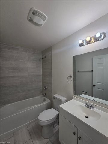 3026 Skyline BLVD, Cape Coral, FL 33914