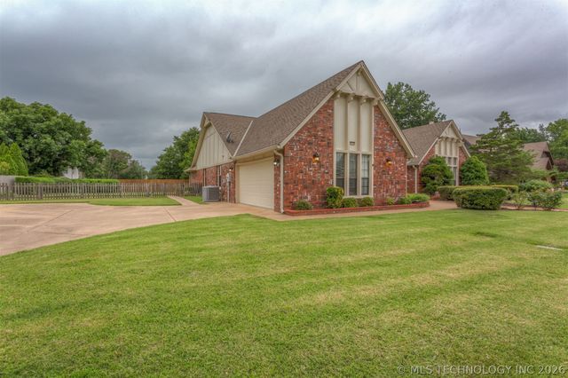 10214 S Kingston Avenue, Tulsa, OK 74137