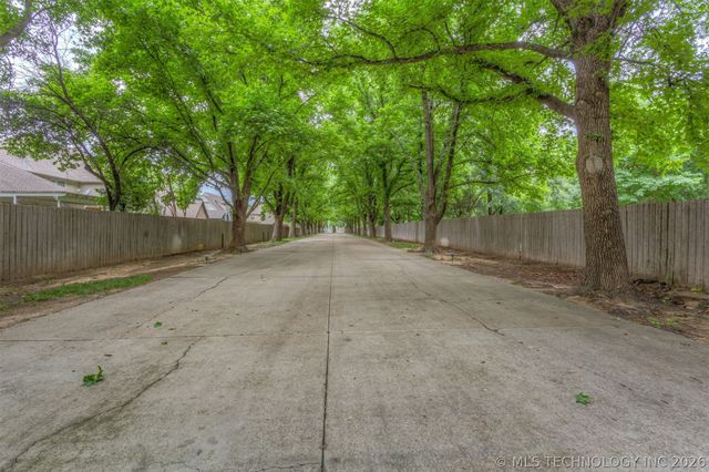 10214 S Kingston Avenue, Tulsa, OK 74137