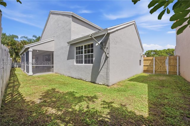 1181 SW 108th Ter, Davie, FL 33324