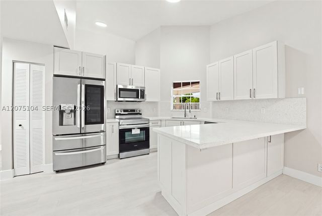 1181 SW 108th Ter, Davie, FL 33324