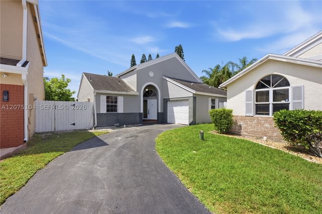 1181 SW 108th Ter, Davie, FL 33324
