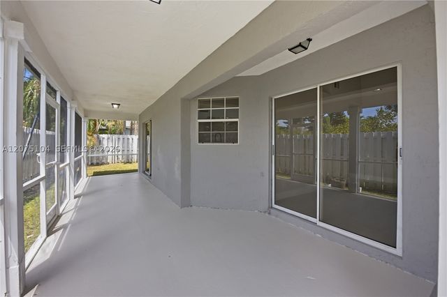1181 SW 108th Ter, Davie, FL 33324
