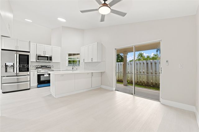 1181 SW 108th Ter, Davie, FL 33324