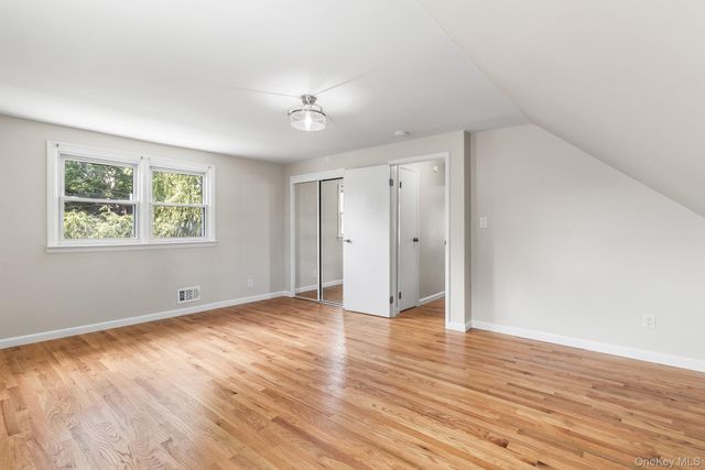 906 Stratford Drive, East Meadow, NY 11554