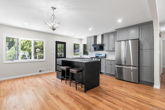 906 Stratford Drive, East Meadow, NY 11554