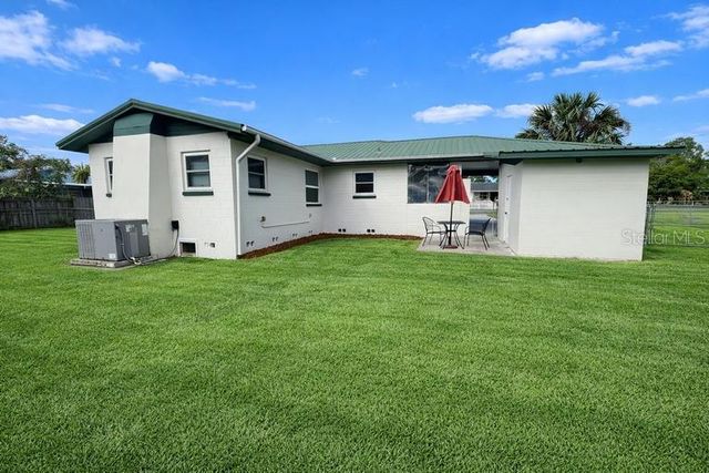 121 LEON AVENUE, Deland, FL 32720