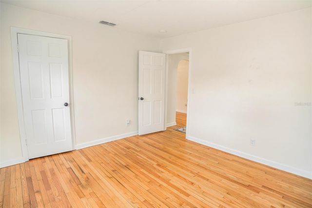 121 LEON AVENUE, Deland, FL 32720