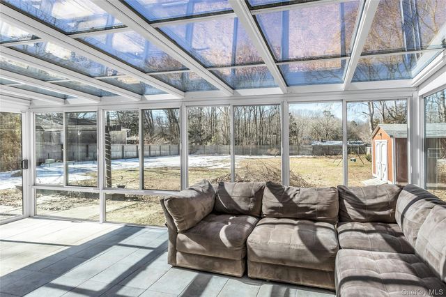 89 Pinelawn Avenue, Shirley, NY 11967