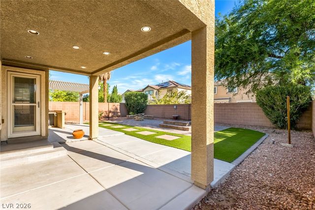 7038 PINK FLAMINGOS Place, North Las Vegas, NV 89084