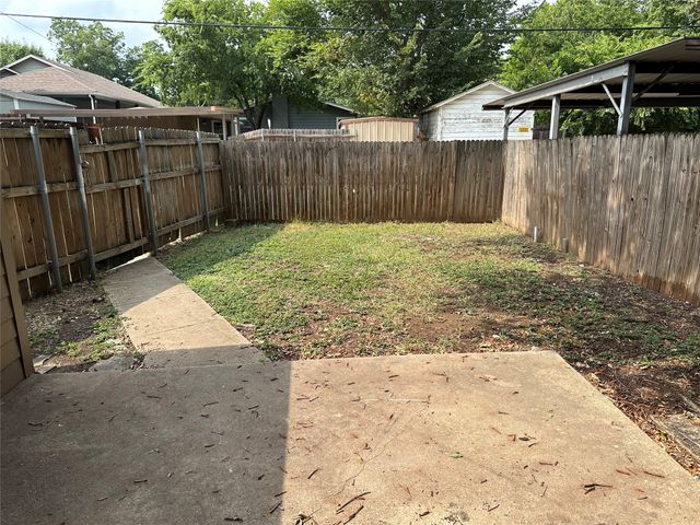 3712 Dexter Avenue, Fort Worth, TX 76107