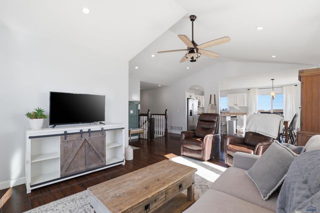 3208 JOPLIN LN, Rapid City, SD 57701