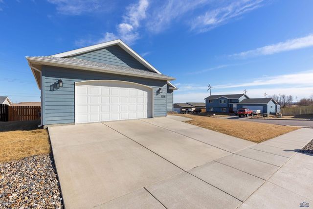 3208 JOPLIN LN, Rapid City, SD 57701