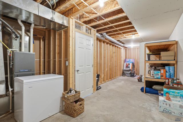 3208 JOPLIN LN, Rapid City, SD 57701