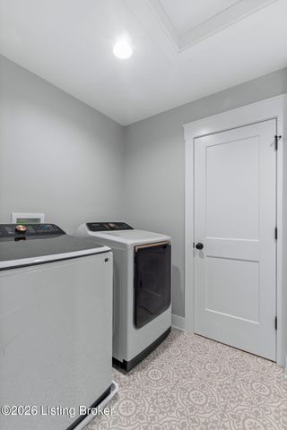 2206 Northgate Dr, La Grange, KY 40031