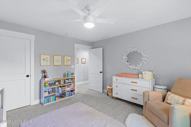 2206 Northgate Dr, La Grange, KY 40031