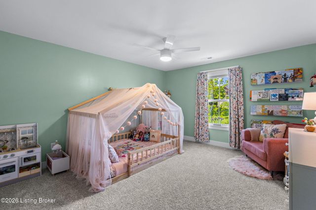 2206 Northgate Dr, La Grange, KY 40031