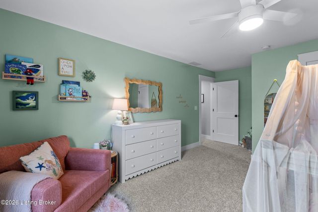2206 Northgate Dr, La Grange, KY 40031