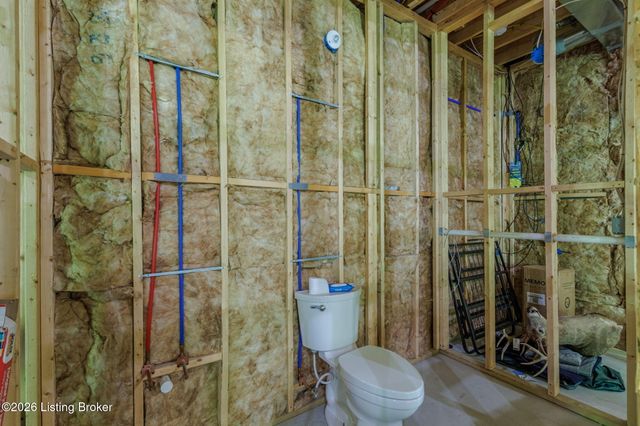 2206 Northgate Dr, La Grange, KY 40031