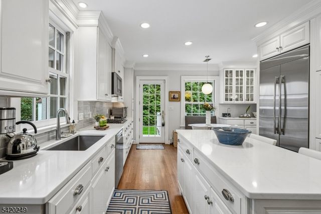 9 Quentin Ct, Maplewood Twp., NJ 07040