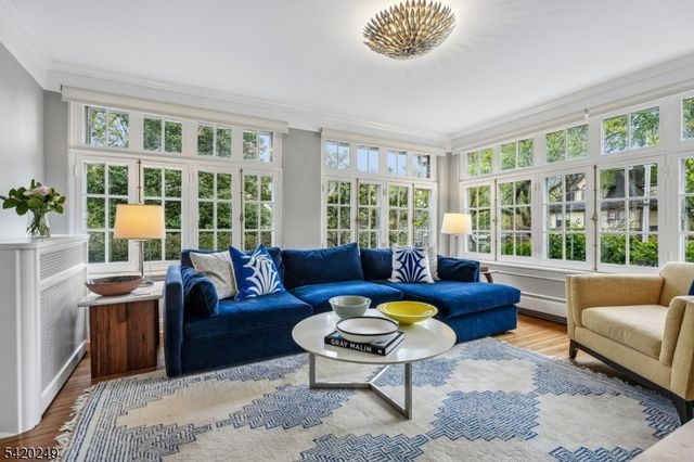 9 Quentin Ct, Maplewood Twp., NJ 07040