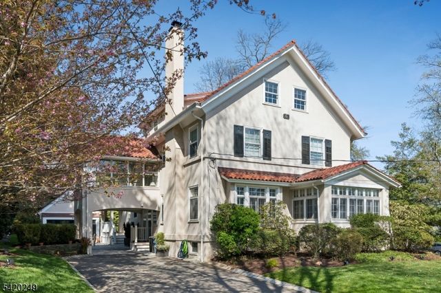 9 Quentin Ct, Maplewood Twp., NJ 07040