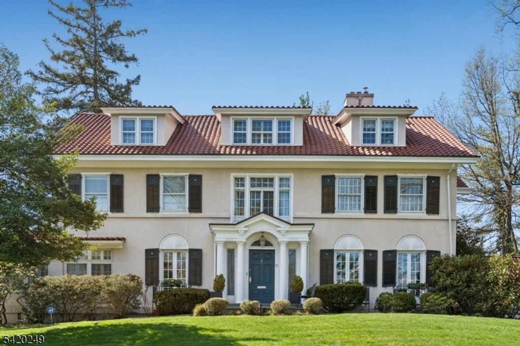 9 Quentin Ct, Maplewood Twp., NJ 07040