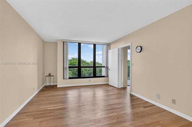 5951 Wellesley Park Dr 508, Boca Raton, FL 33433