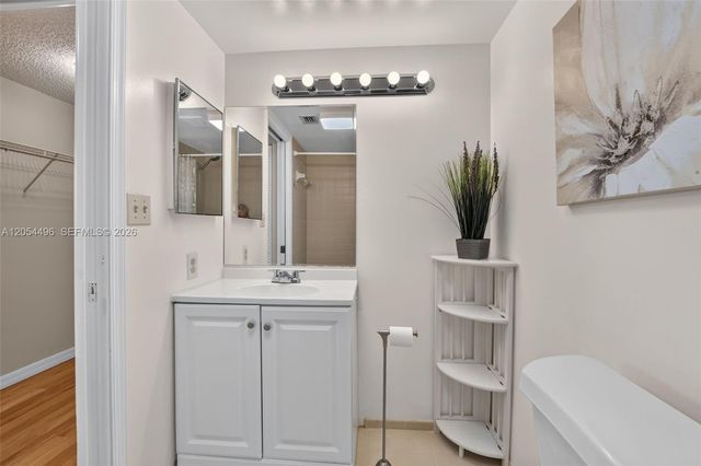 5951 Wellesley Park Dr 508, Boca Raton, FL 33433