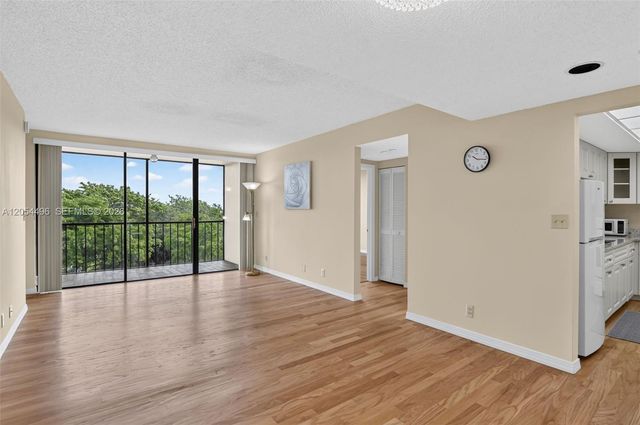 5951 Wellesley Park Dr 508, Boca Raton, FL 33433