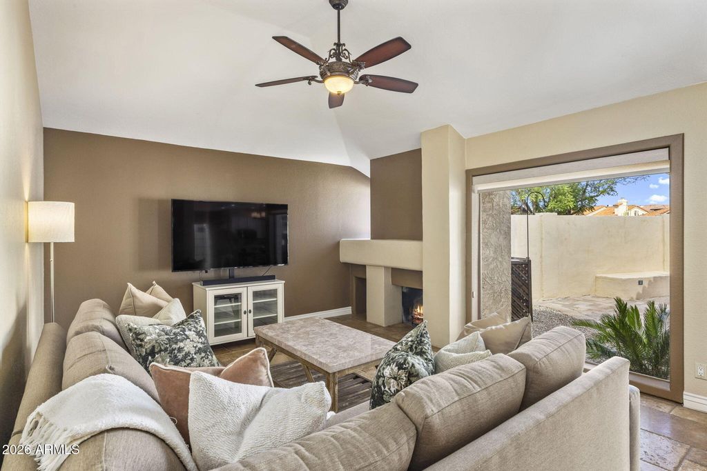 9719 N 100TH Street, Scottsdale, AZ 85258 — photo 2