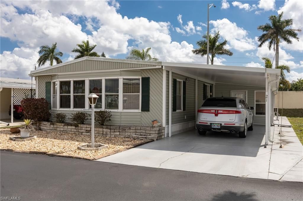 21 San Lu Rue AVE 21, NAPLES, FL 34104 — exterior