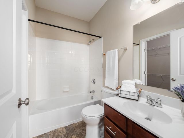 1104 Balmoral Drive, Delaware, OH 43015