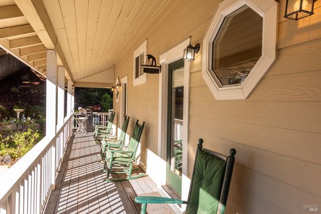 1885 Los Olivos Rd, Santa Rosa, CA 95404