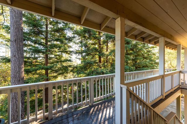 1885 Los Olivos Rd, Santa Rosa, CA 95404