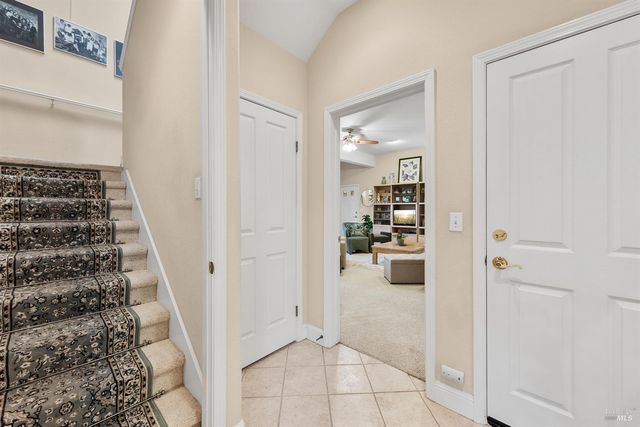 1885 Los Olivos Rd, Santa Rosa, CA 95404