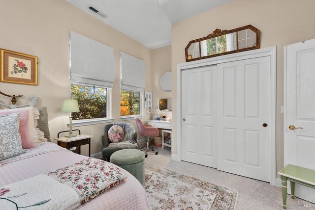 1885 Los Olivos Rd, Santa Rosa, CA 95404