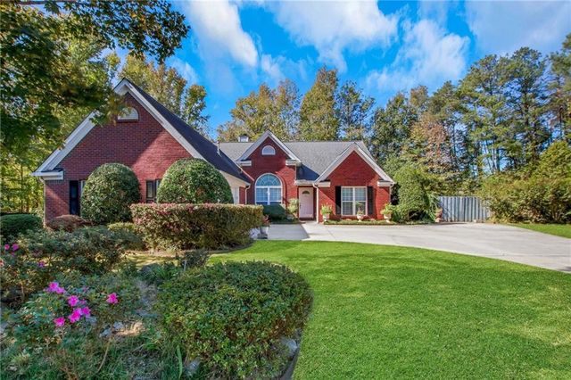 7960 Black Horse Court, Cumming, GA 30041
