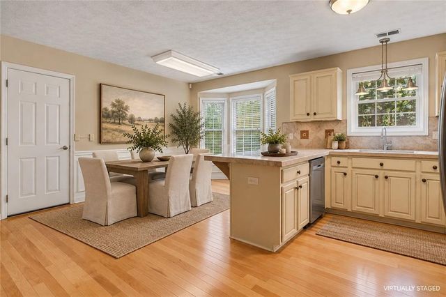 7960 Black Horse Court, Cumming, GA 30041