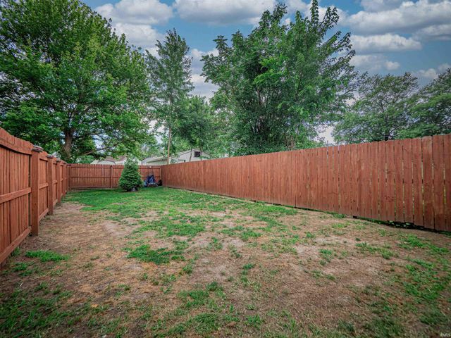2818 B Street, Evansville, IN 47712