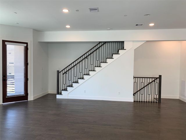 5707 Maxie Street, Houston, TX 77007