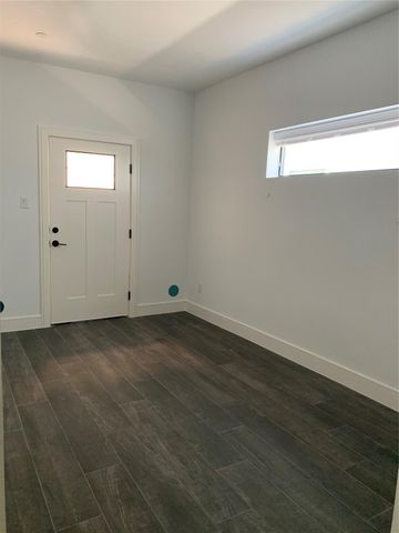 5707 Maxie Street, Houston, TX 77007