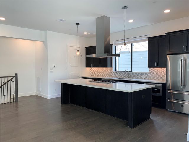 5707 Maxie Street, Houston, TX 77007